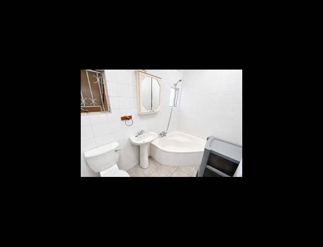 3 BEDROOM HOUSE FOR SALE IN BLUFF